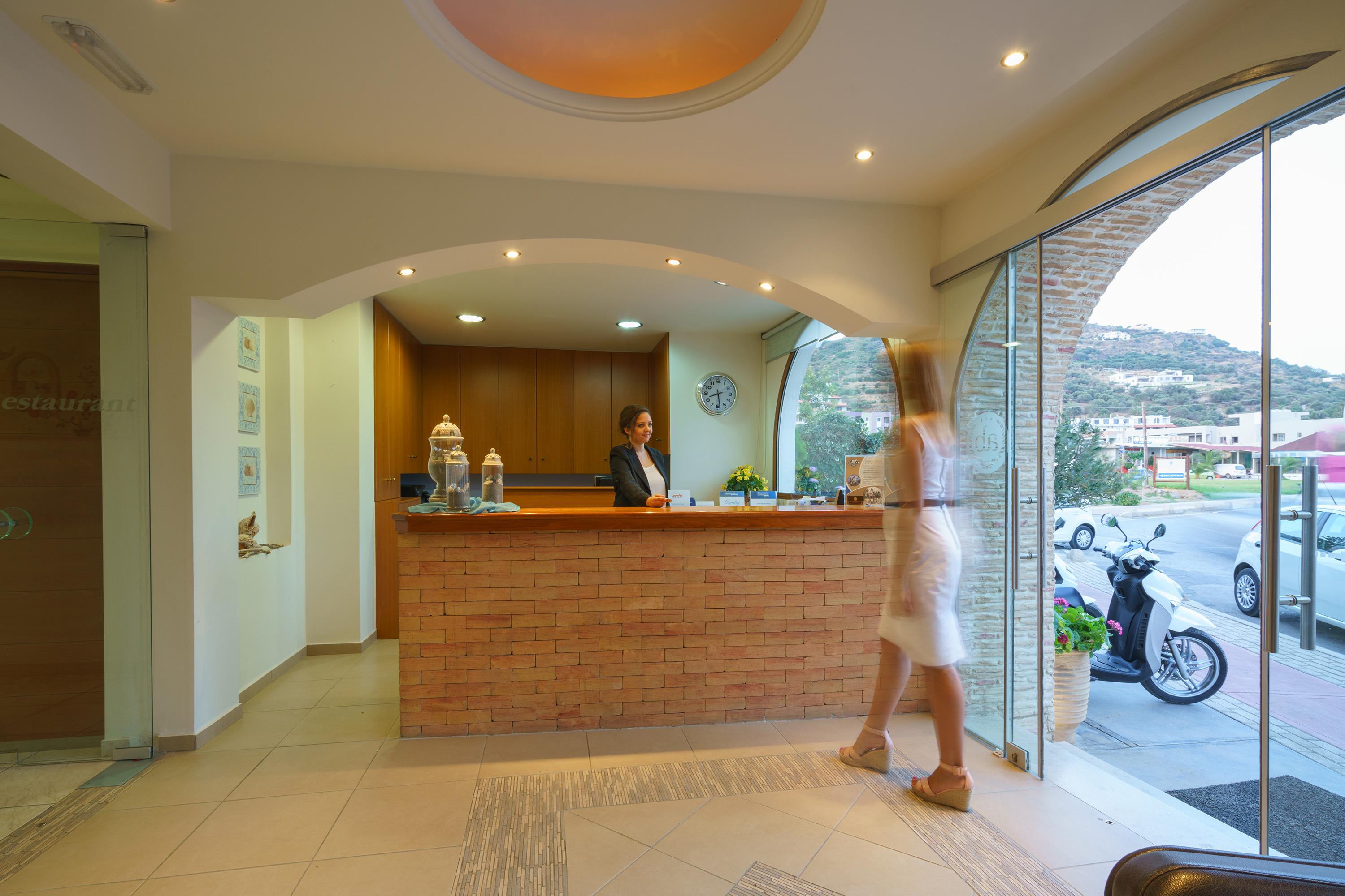 Alianthos Hotel 3*