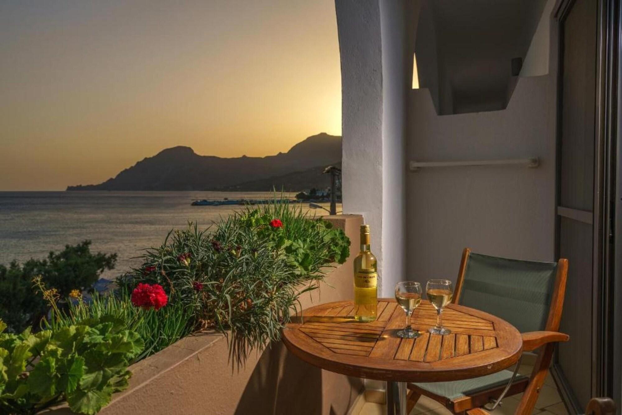 Alianthos Hotel 3*